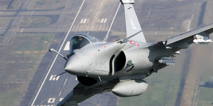 ARMATOSET SERBIA/ Vuçiç: Dronë “vetëvrasës” nga Emiratet, avionë “Rafale” nga Franca