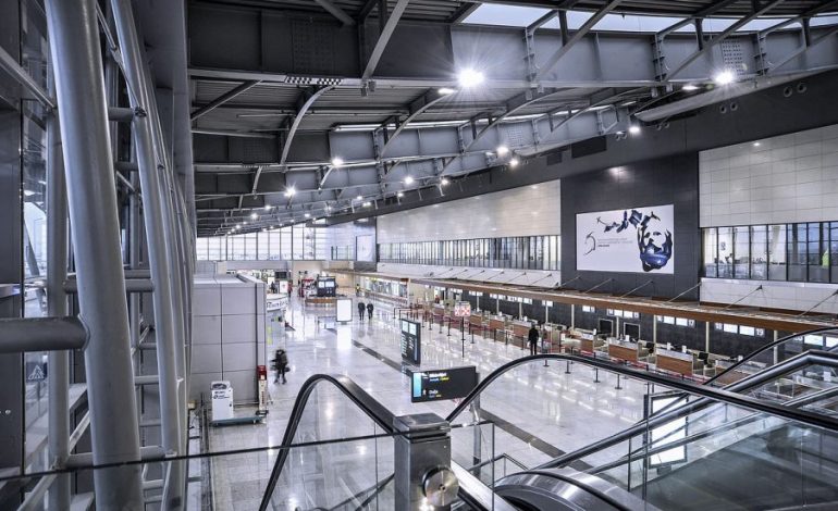 ALARMI FALS PËR BOMBË/ Rihapet aeroporti i Prishtinës
