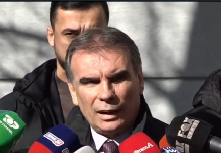 ÇFARË NDODHI ME GJYQIN E ALDA KLOSIT? Avokati: Rozeta Dobi është kapur me presh në dorë, kërkon të lehtësojë pozitat e djalit të saj