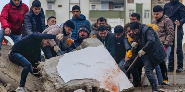 “E ZBULUAM NGA ULËRIMAT”/ Ndodh mrekullia nga ekipi shqiptar në Turqi, pas 31 orësh shpëtojnë 4 vjeçaren