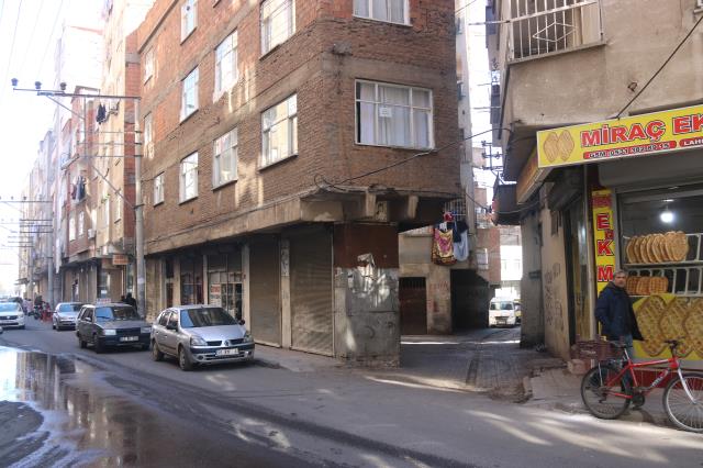 BEFASOHEN EKSPERTËT/ Kjo është GODINA 40-vjeçare që nuk ka as edhe një çarje nga tërmeti