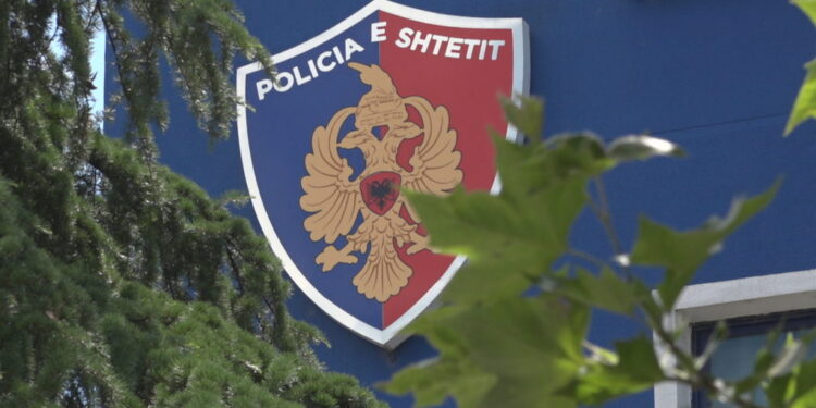 31 VJEÇARI KISHTE…/ Tentoi të vriste dy persona në Mëzez, kapet i shumëkërkuari në portin e Durrësit