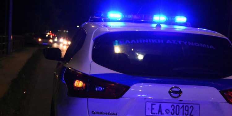 SHERR ME KARRIGE E TAVOLINA/ Shqiptarët përplasen me rumunët në një klub nate në Greqi