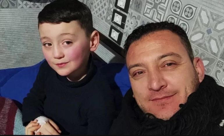 “ISHTE SI SKENAR I FUNDIT TË BOTËS”/ Përjetimi i tërmetit nga një baba sirian: Po mendoja si të shpëtoja djalin tim