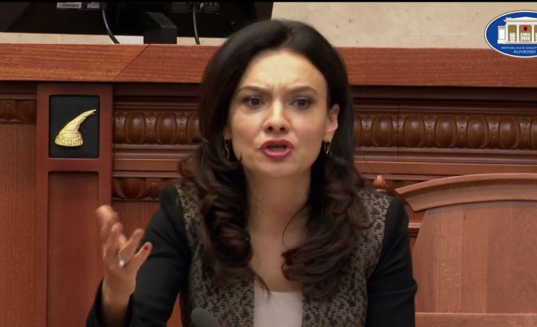 “NUK E KUPTOJ PSE MË KENI KAQ SHUMË FRIKË?” Spiropali i përgjigjet Bardhit: Keni dy javë që i gërricni nervat miletit, por…