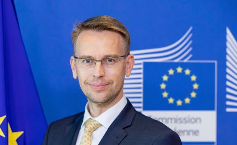 TAKIMI KURTI-VUÇIÇ/ Peter Stano: Liderët e Kosovës dhe Serbisë miratuan propozimin evropian