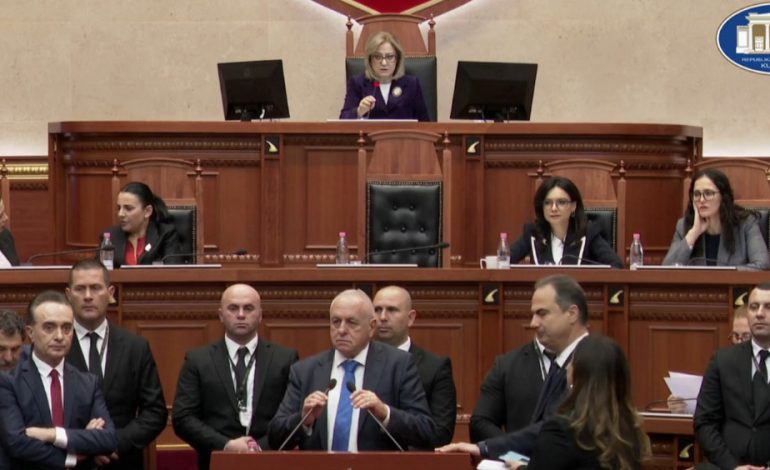 “DUHET DEBAT, JO…”/ Tritan Shehu kërkon zbatimin e kërkesës së PD: Mocion me debat pa limit kohor për ‘Mcgonigal’
