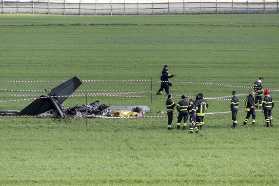 PJESË E MISIONIT STËRVITOR/ Përplasen dy avionë ushtarakë në Romë, vdesin dy pilotët
