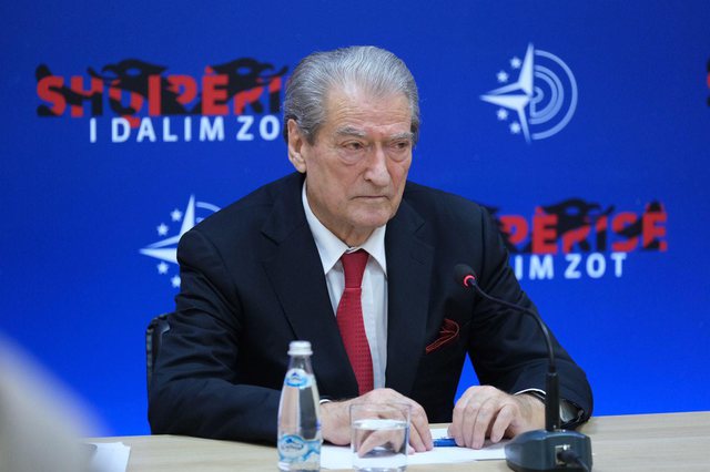 BERISHA BËN LËVIZJEN E RADHËS/ Mbledh Kryesinë dhe Këshillin Kombëtar në fundjavë