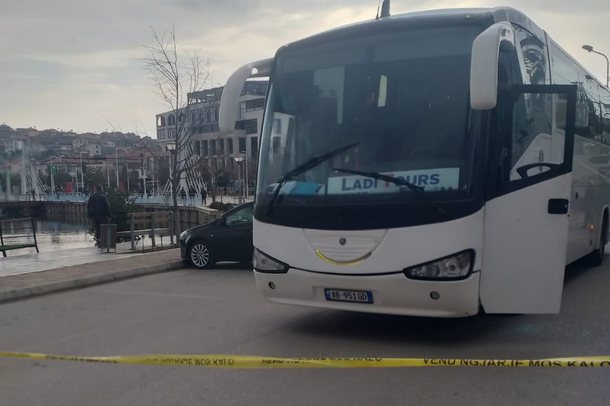 DETAJET E PARA/ Atentat në Elbasan, qëllohet me armë drejt dy personave