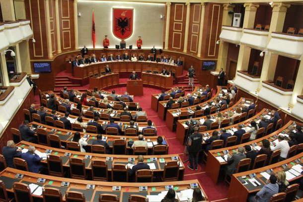 NIS ME TENSIONE SEANCA E SOTME PARLAMENTARE/ Deputetët e PD-së duan mocion me debat për raportin e fundit të DASH