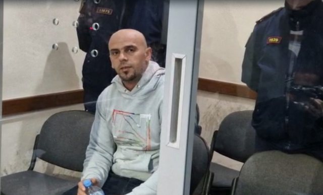 VRAU BABANË E DAN HUTRËS/ Flet autori i krimit: E kam kryer dënimin, shteti të më sigurojë familjen
