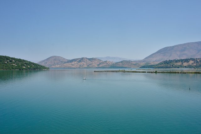 NJË TJETËR NGJARJE E RËNDË NË SARANDË/ Mbytet në liqenin e Mursisës djali 4 vjeç
