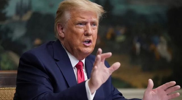 I AKUZUAR PËR NJË PAGESË TË JASHTËLIGJSHME/ A do të arrestohet sot Donald Trump?