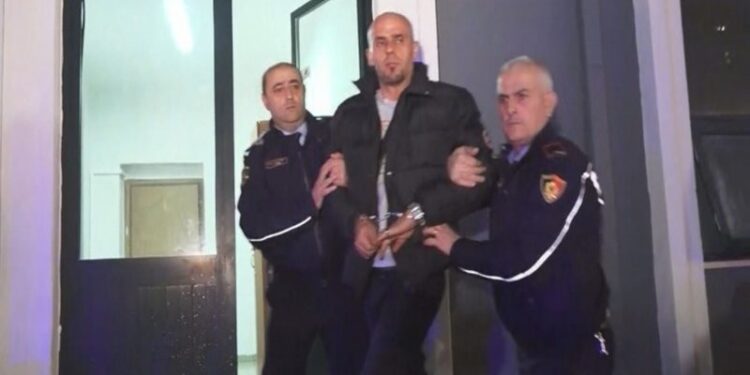 EKZEKUTOI 3 GRA/ Vrasësi serial Dan Hutra përballet SOT me drejtësinë