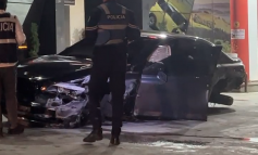PERPLASJA E FISEVE NË RRËSHEN/ Saimir Reçi shpëtoi nga mjeti i blinduar. Aksidenti…