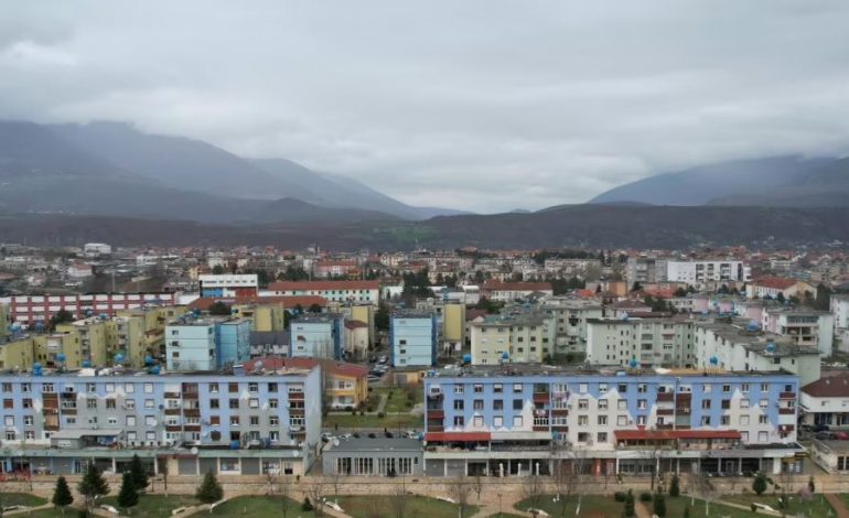 RAMA NË BRITANI PËR TË TAKUAR RISHI SUNAK/ VOA: Rinia shqiptare rrezikon gjithçka për një jetë më të mirë në Angli