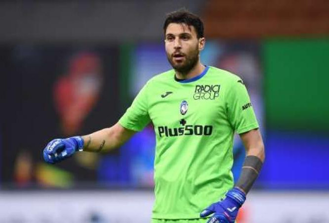 MILANI NË KAOS PAS DËMTIMIT TË MENJAS/ Kuqezinjtë arrijnë akordin për transferimin e gardianit italian