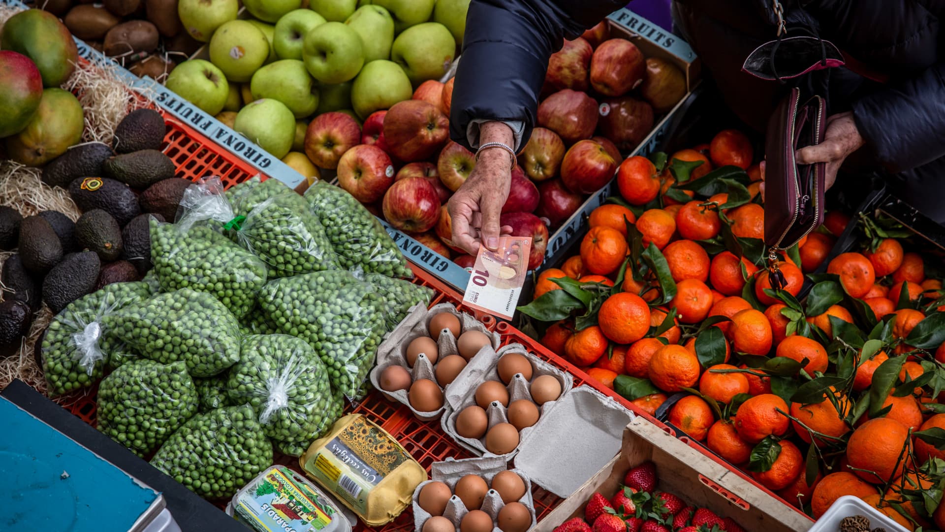 “EUROSTAT”: Eurostat: Çmimet e ushqimeve në Shqipëri u rritën dy herë më shumë se inflacioni në shkurt