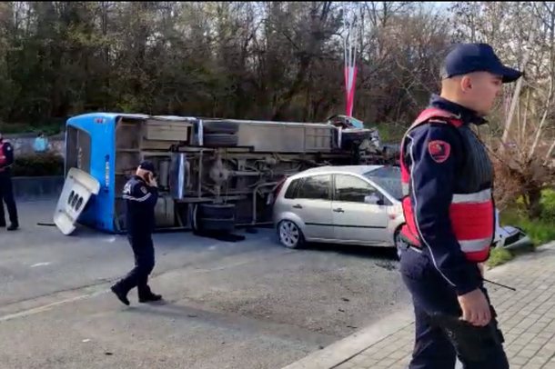"KISHA DEBULESË..."/ Policia arreston shoferin e autobusit të Krrabës që shkaktoi aksidentin e rëndë