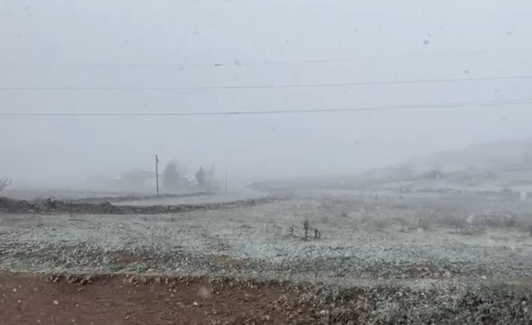 ULEN NDJESHËM TEMPERATURAT/ Rikthehen reshjet e dëborës në Korçë