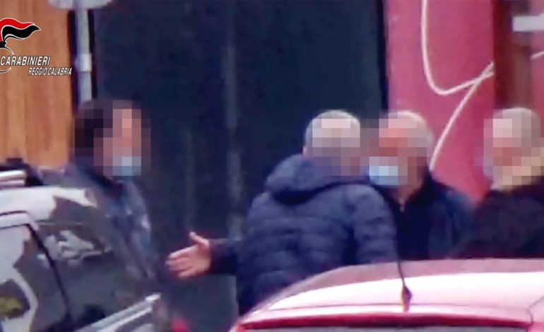 NDRANGHETA/ Karabinierët operacion blic kundër klanit kalabrez Piromalli, 49 arrestime