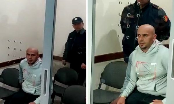 PAMJE/ Gjaku i viktimave ende në bluzë, këpucët pa lidhëse dhe dora… Çfarë nuk u vu re nga dalja e Dan Hutrës pas kafazit me xhama