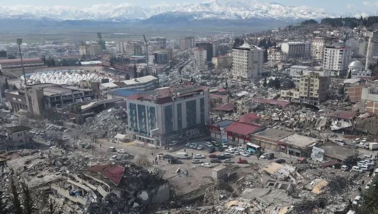 “NUK ARRIJMË TË FLEMË NGA FRIKA”/ Banorët e Stambollit të shqetësuar: Një lëkundje tjetër…