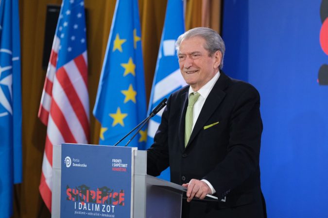 “14 MAJI, DITA QË DO TË…”/ Berisha prezanton kandidatin e tij për bashkinë Lushnje