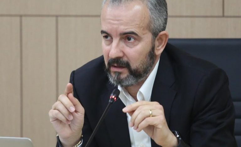 ZGJEDHJET E 14 MAJIT/ Celibashi: Nëse Basha nuk hedh firmën si kryetar, PD zyrtare rrezikon regjistrimin