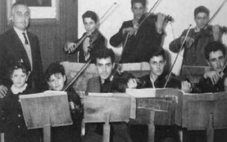 DOSSIER/ Historia e mësuesit grek që u burgos si “agjent”, e vdiq në kampin e Ballshit: Në shtëpinë e tij në Durrës merrte…