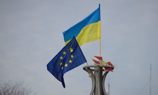 AGRESIONI RUS/ Politikani hungarez: NATO dhe BE janë palë në konfliktin në Ukrainë. Dërgesat ushtarake…