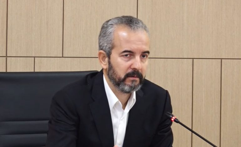 14 MAJI/ Celibashi vendos: Basha është kryetar i PD-së, ka të drejtë të regjistrojë partinë…
