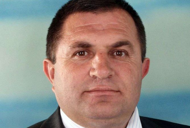 ISHTE I DEHUR/ Pritet të marrë mandatin e Luçiano Boçit, aksidentohet kandidati për deputet në Elbasan
