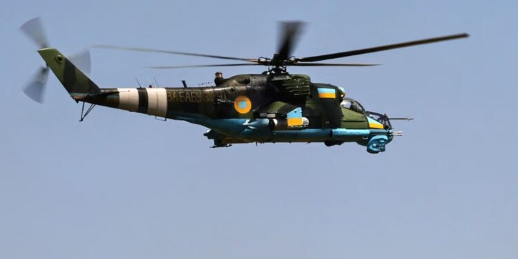 SULMET RUSE/ Maqedonia e Veriut i dhuron Ukrainës 12 helikopterë luftarakë