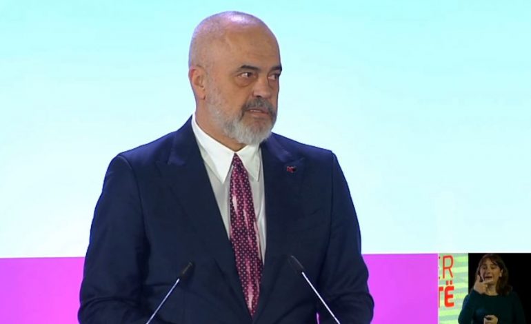 JEP LAJMIN/ Rama: Mjekët specialistë do të marrin 50 mijë lekë të reja plus pagën e tyre