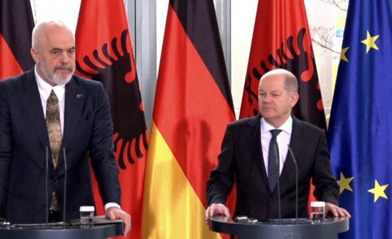 “S’KEMI PËRFITUAR ASGJË NGA SKEMA 17+1″/ Rama: Bashkëpunim i ngushtë me Kinën? E kemi kaluar…
