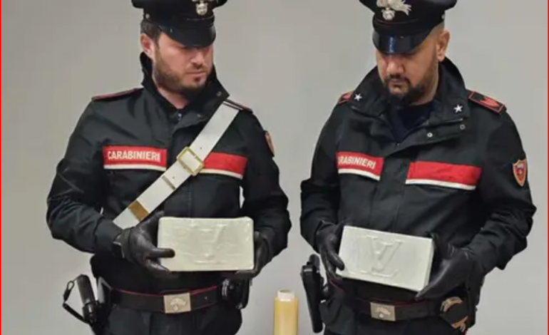 E PËSON KEQ/ Fshehu mbi 3 kilogramë kokainë në pyll, arrestohet shqiptari
