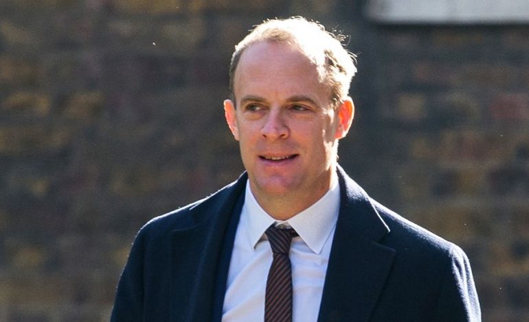 SKANDALI NË PARLAMENTIN BRITANIK/ Zv/kryeministri jep dorëheqjen pas akuzave për bullizëm