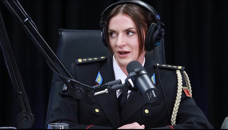 MESAZH TË RINJVE QË LARGOHEN/ Luiza Gega: Bashkë mund të bëjmë shumë për Shqipërinë