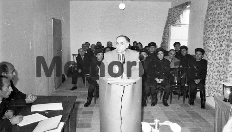 DOSSIER/ Dëshmia e rrallë e lezhjanit, që dënoi ‘puçistët’ në ’75-ën: Kjo është arsyeja përse u bëra pjesë e trupit gjykues te gjyqi i Beqir Ballukut…