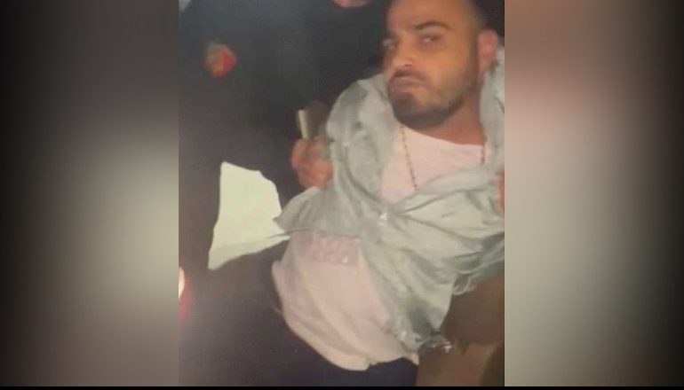 ME KËMISHËN GJYSMË TË HAPUR/ Publikohet FOTO e arrestimit të Ramazan Rrajës