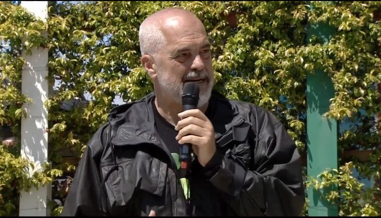 FUSHATA/ Rama nga Malësia e Madhe: Kandidati i Berishës i fryn përçarjes fetare. Vetëm kjo mjafton për…