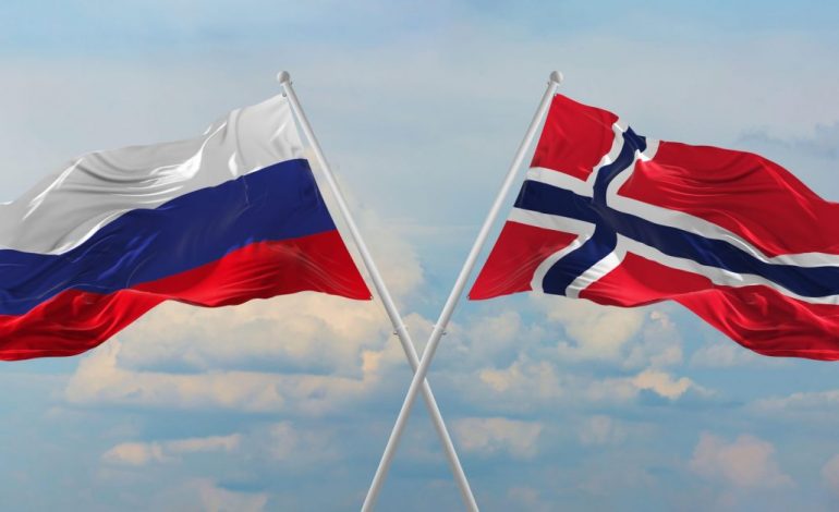 TJETËR GODITJE PËR RUSINË/ Norvegjia dëbon 15 diplomatë rusë: Të largohen sa më shpejtë!