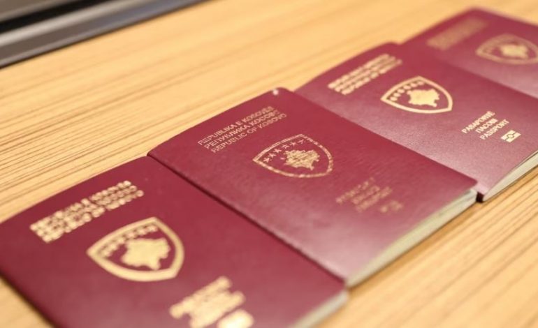 KE E KONFIRMON/ Liberalizimi i vizave nuk vlen për pasaportat që lëshon Serbia