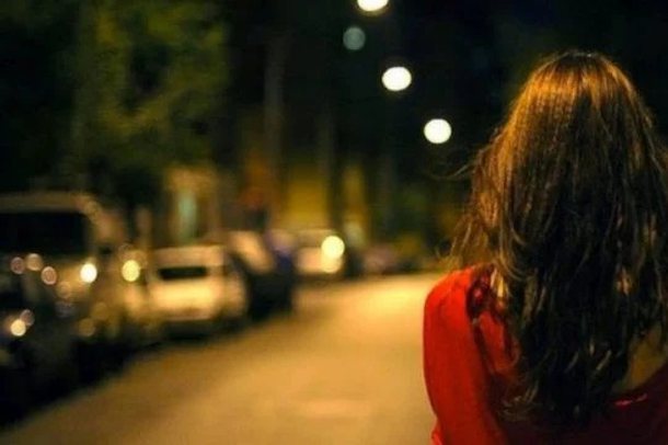 TMERR/ Përdhunohet në grup 15-vjeçarja në Kosovë, u gjet brenda një makine me 7 meshkuj…