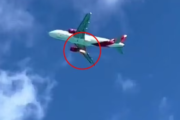 PLOT ME PASAGJERË/ Merr flakë avioni në ajër, shpendët i dëmtojnë një prej motorëve