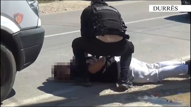 “E KANË PËRDORUR SI LECKË”/ Nëna e 17-vjeçarit që shpërndante kokainë me të rinjtë e famshëm të TikTok: Vetëm e shpërndante…