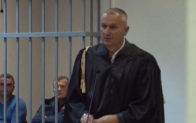 “DO TË VRITESH”/ Avokati i Lulzim Berishës kërcënohet nga i penduari i SPAK, Luftar Reçi
