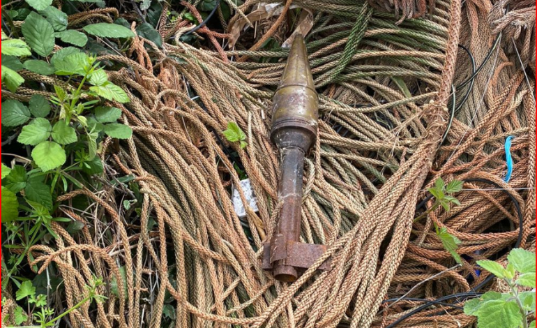 FOTOLAJM/ Gjendet një predhë anti-tank në Sarandë, dyshohet se…